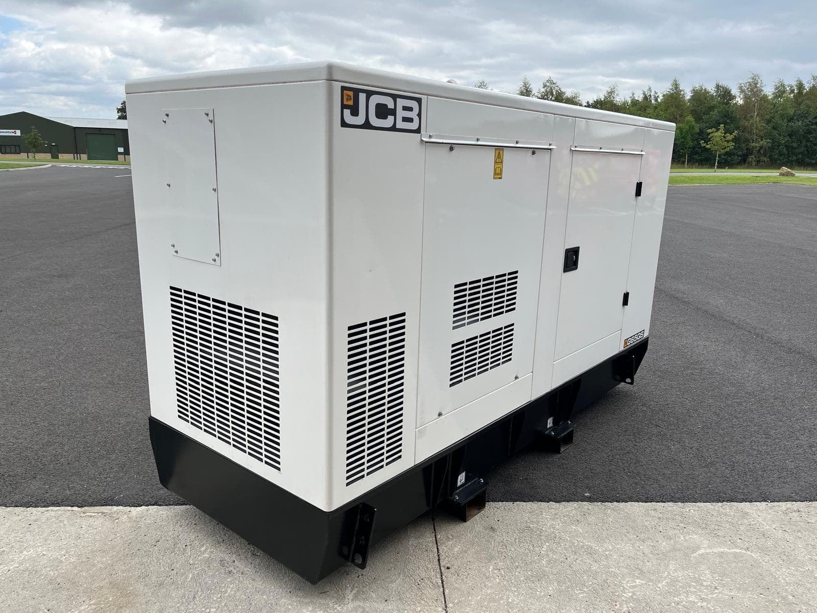 JCB 60Kva Silenced Diesel Generator - Image 2